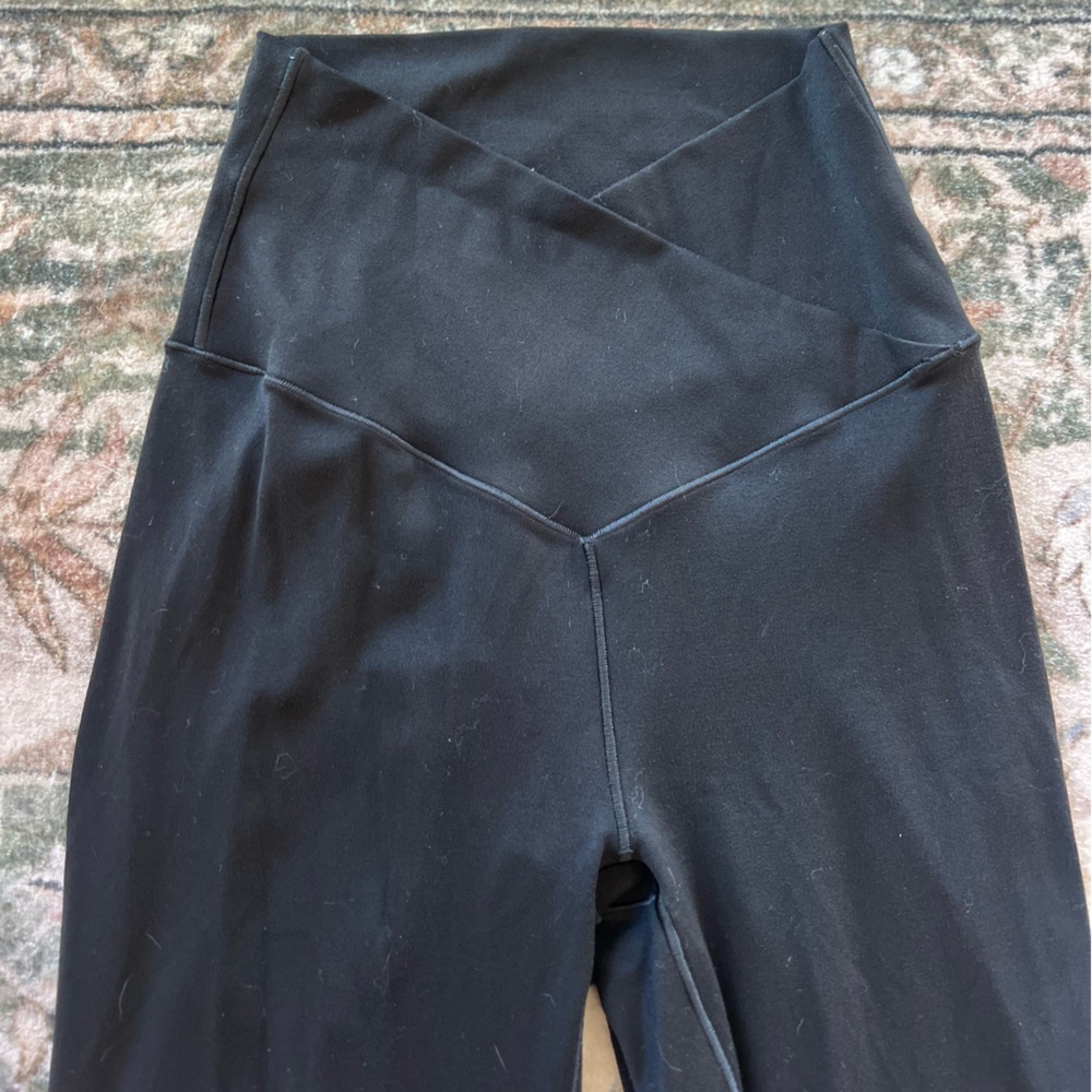 Aerie Real Me Super Flare Hi-Rise Legging- Black- XS - Picture 4 of 5